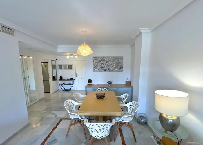 In Puerto Banus Lorcrimar V *