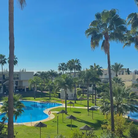 South-facing 2br Near Puerto Banus Apartment Marbella