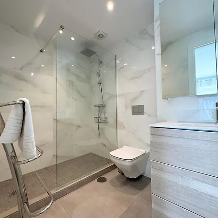 South-facing 2br Near Puerto Banus *