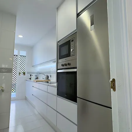 South-facing 2br Near Puerto Banus Apartment *