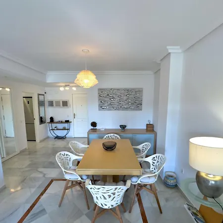 South-facing 2br Near Puerto Banus Marbella