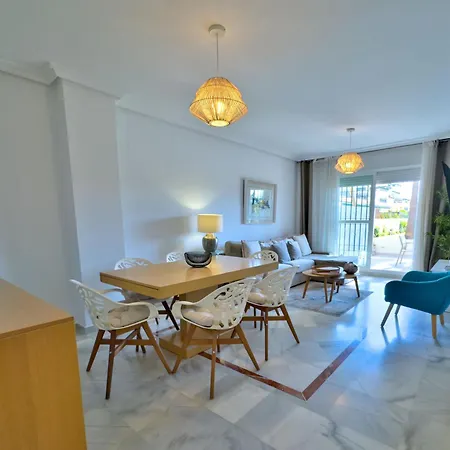 Apartment South-facing 2br Near Puerto Banus