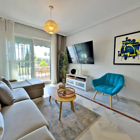 South-facing 2br Near Puerto Banus Apartment *