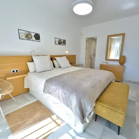 Apartment South-facing 2br Near Puerto Banus Marbella
