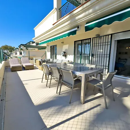 South-facing 2br Near Puerto Banus Apartment Marbella