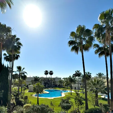 South-facing 2br Near Puerto Banus Apartment