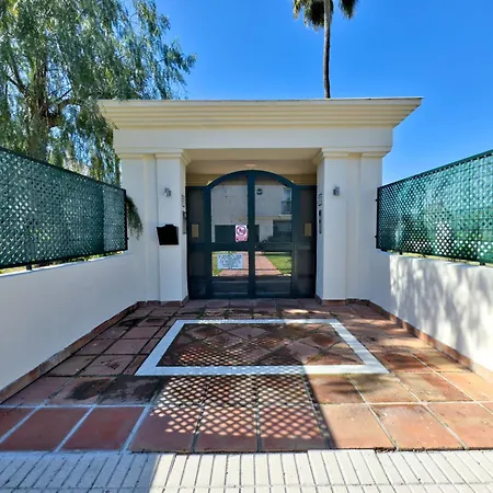 South-facing 2br Near Puerto Banus Apartment Marbella